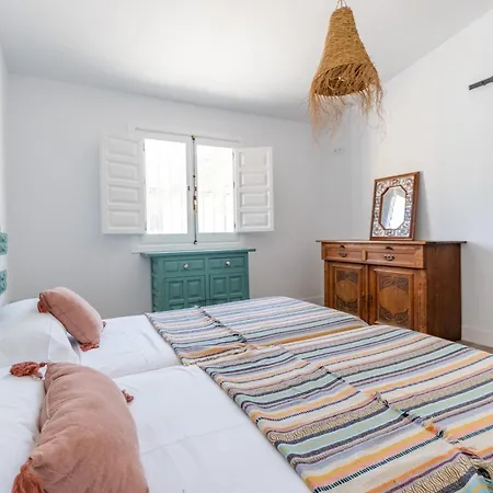 Cayetana - Spacious 4-bedroom With Private Pool Terrace & Bbq Villa Malaga