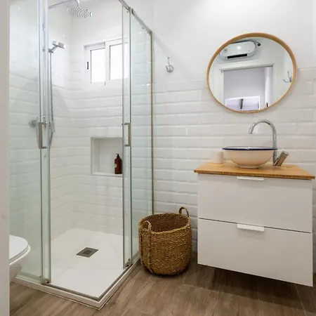 Cayetana - Spacious 4-bedroom With Private Pool Terrace & Bbq