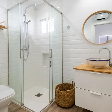 Cayetana - Spacious 4-bedroom With Private Pool Terrace & Bbq Villa *