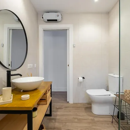 Cayetana - Spacious 4-bedroom With Private Pool Terrace & Bbq *